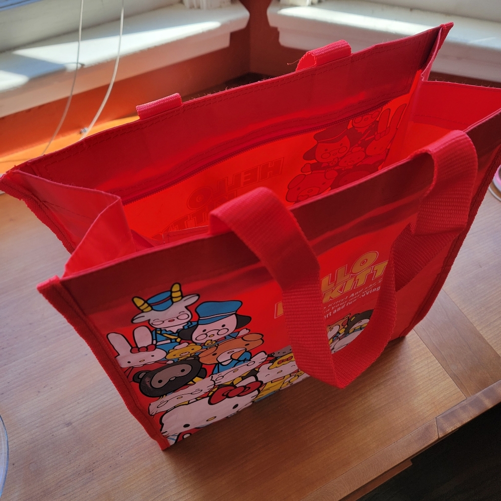 RARE Hello Kitty Tote - Picture 5 of 7